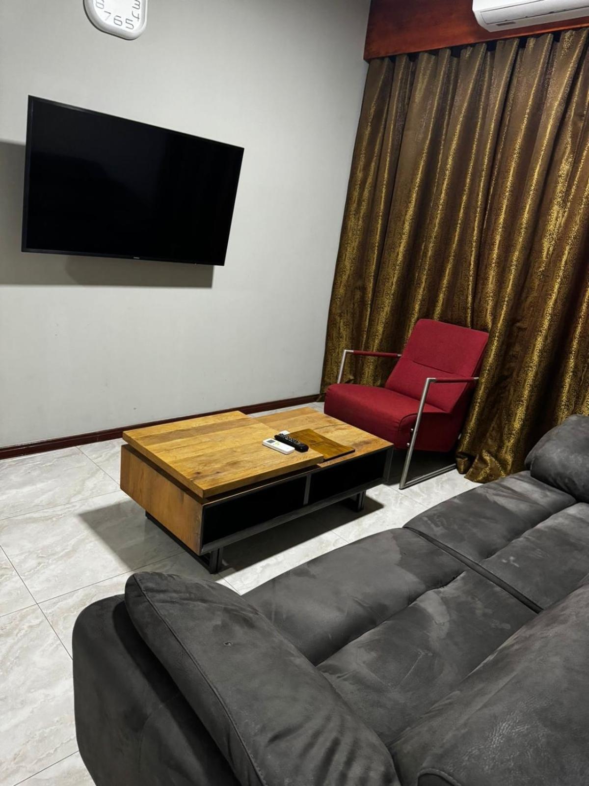 Pavema Apartments Paramaribo Luaran gambar